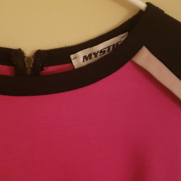 Chic Mod-Inspired Color Block Dress - Picture 2 of 3